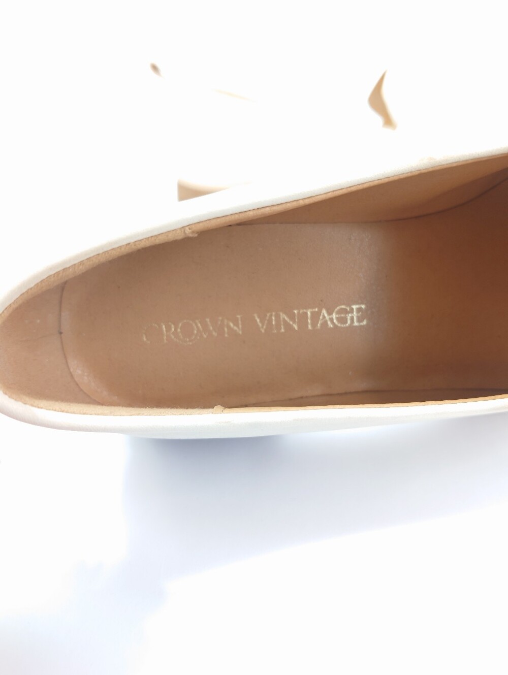 Crown Vintage Ivory Leather Penny Loafers Block Heel Size 9.5M - Picture 3 of 9